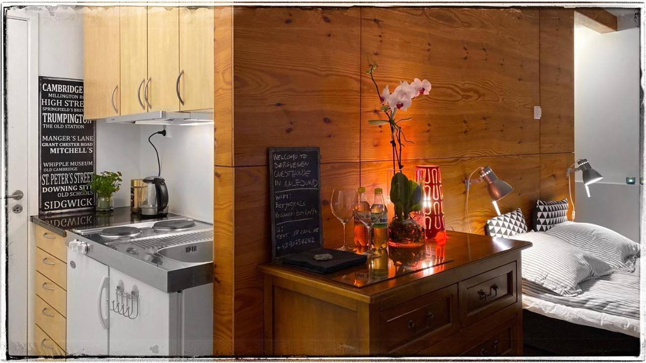 Bergvegen Guesthouse AÅlesund Εξωτερικό φωτογραφία