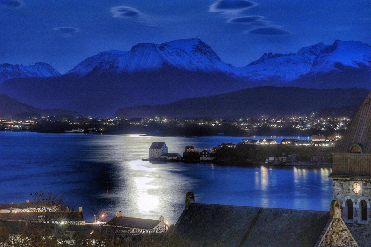 Bergvegen Guesthouse AÅlesund Εξωτερικό φωτογραφία